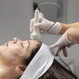 Oxygeneo Facial